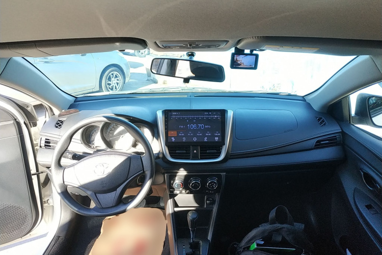 丰田 威驰FS 2017款 1.5L CVT锋驰版中控内饰12