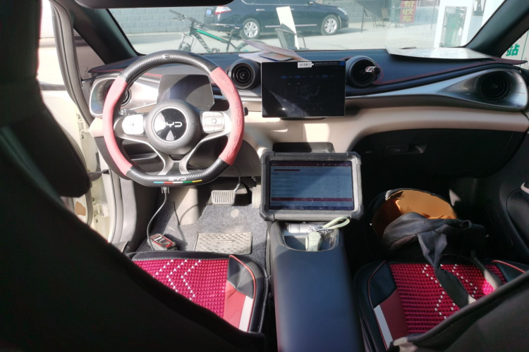 比亚迪 海豚 2025款 420km 活力版中控内饰12