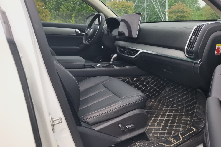 比亚迪 唐 2018款 2.0T 自动智联尊荣型 7座 国V中控内饰7007