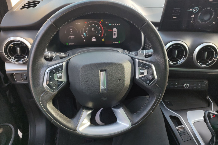 魏牌 VV6 2020款 2.0T 两驱智享+局部细节13