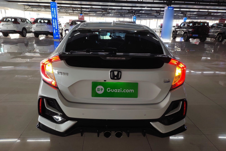 本田 思域 2021款 HATCHBACK 220TURBO CVT潮酷控车身外观6