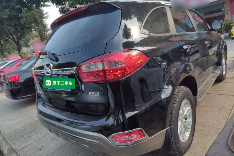 江铃 驭胜S350 2016款 2.0T 自动四驱汽油豪华版5座车身外观6005