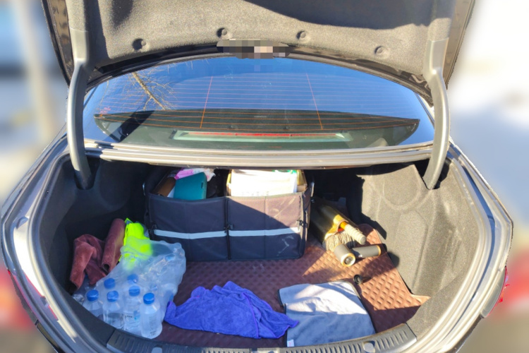 奔驰E级 2021款 E 300 L 运动尊贵型中控内饰23