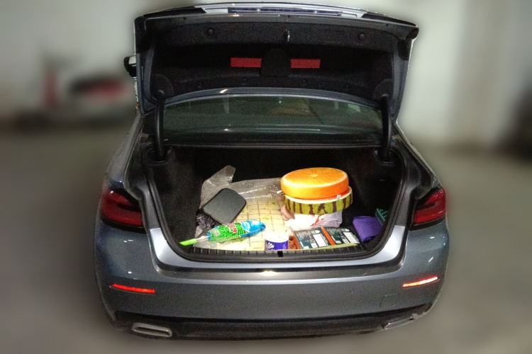 宝马5系(进口) 2022款 530i 风尚版 M运动套装中控内饰23