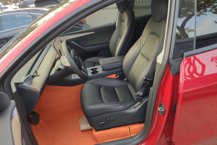 特斯拉 Model Y 2021款 标准续航后驱版中控内饰19