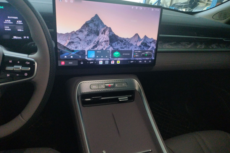 荣威M7 DMH 2025款 160km舒享版局部细节16