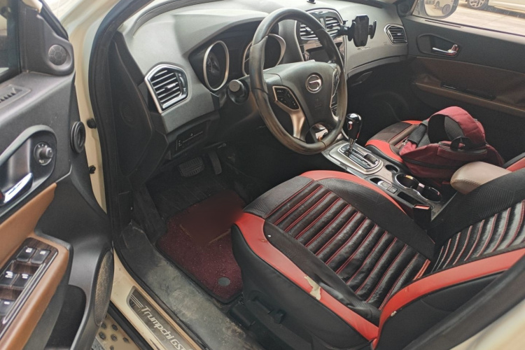 广汽传祺 传祺GS5 Super 2015款 2.0L 自动两驱豪华导航版中控内饰7003