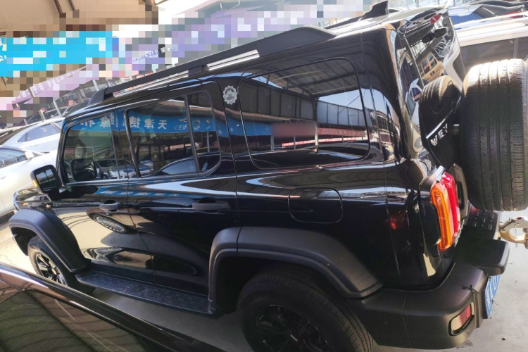 坦克300 2021款 越野版 2.0T 征服者车身外观4