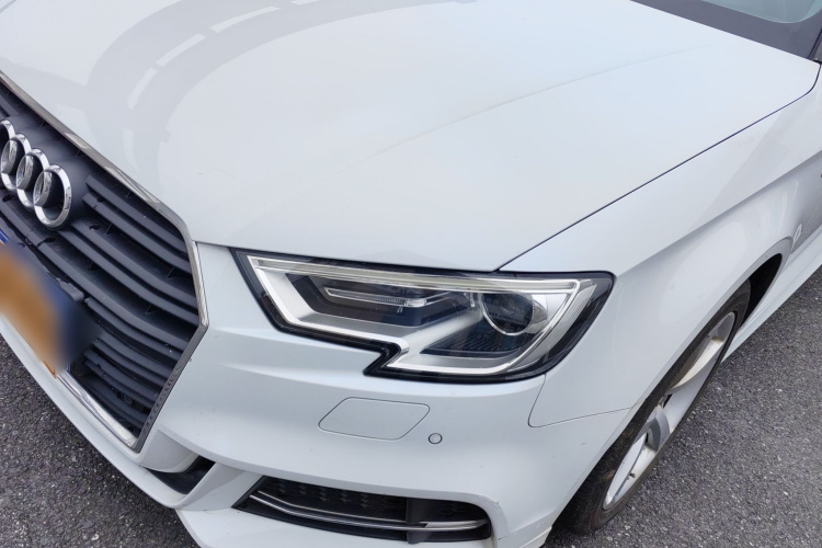 奥迪A3 2018款 30周年年型 Limousine 35 TFSI 时尚型车身外观6010