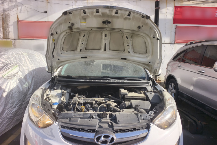 现代 朗动 2015款 1.6L 自动领先型局部细节24