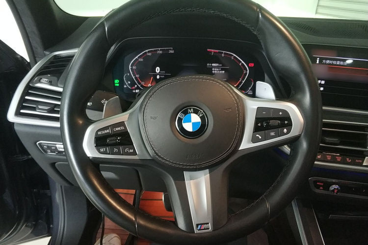 宝马X7 2019款 xDrive40i 尊享型M运动套装中控内饰13