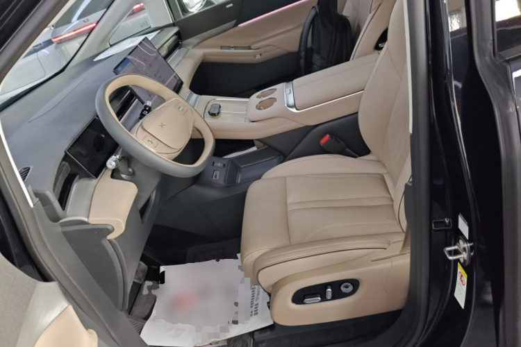 小鹏X9 2025款 740超长续航 Max局部细节19