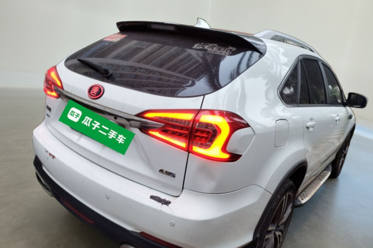 比亚迪 唐新能源 2017款 2.0T 全时四驱豪雅型 7座车身外观7