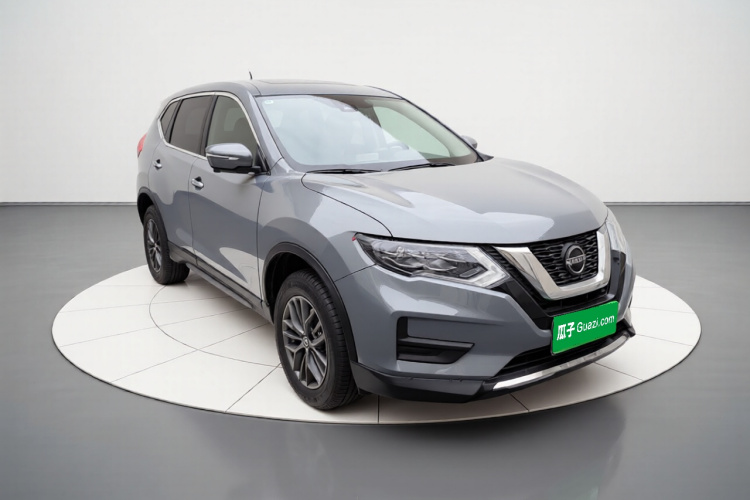 日产 奇骏 2025款 荣誉 2.0L 两驱领先版车身外观3