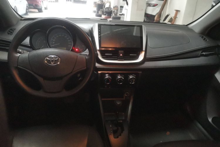 丰田 YARiS L 致炫 2019款 1.5E CVT魅动版 国VI中控内饰12