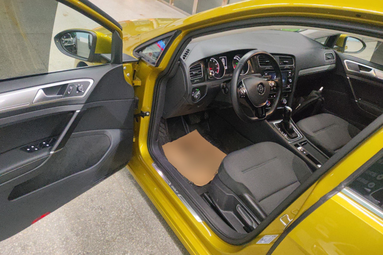 大众 高尔夫 2018款 1.6L 自动舒适型中控内饰20