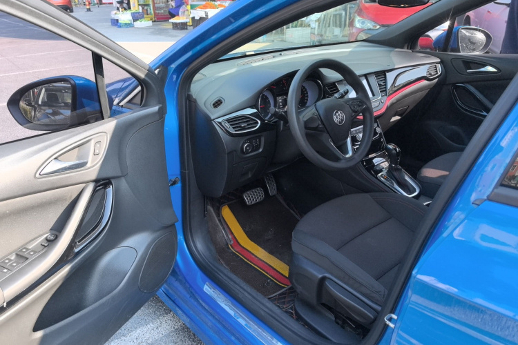 别克 威朗 2016款 两厢GS 20T 双离合豪情运动型中控内饰7003