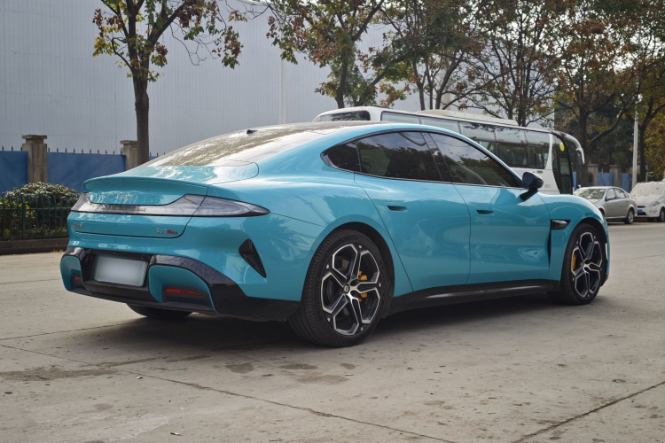 小米汽车 小米SU7 2024款 四驱Max创始版车身外观6004