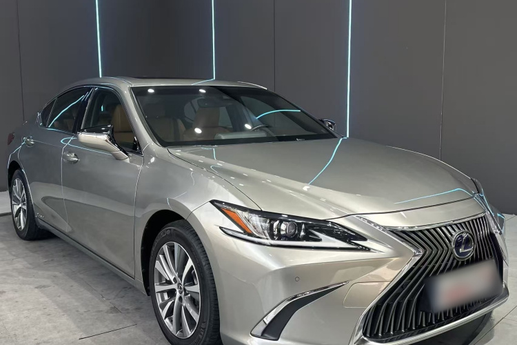 雷克萨斯ES 2020款 300h 卓越版车身外观6003