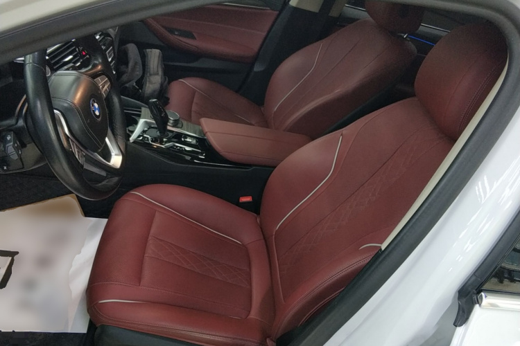 宝马5系新能源 2022款 改款 535Le 豪华套装中控内饰19