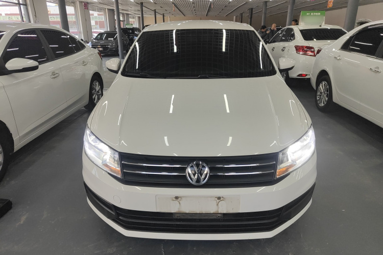 大众 桑塔纳 2021款 1.5L 手动风尚版车身外观2