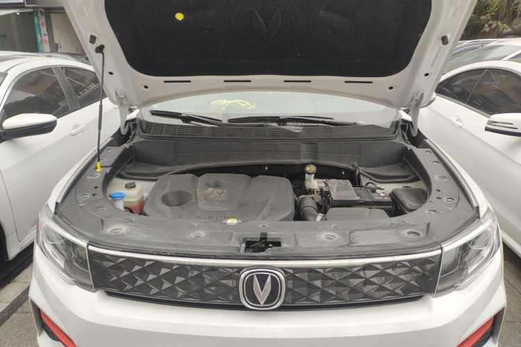 长安CS35PLUS 2022款 1.6L 手动豪华版局部细节24