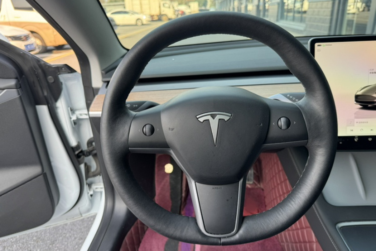 特斯拉 Model 3 2022款 后轮驱动版中控内饰7006