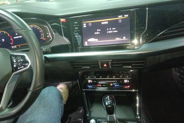 大众 帕萨特 2023款 改款 330TSI 星空精英版中控内饰12