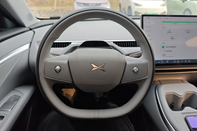 小鹏MONA M03 2024款 515 长续航中控内饰13