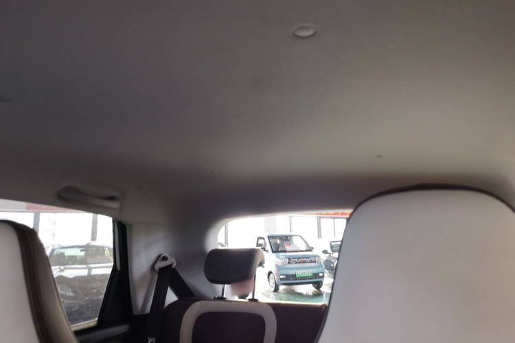 五菱汽车 五菱缤果 2023款 333km 灵犀互联款中控内饰22