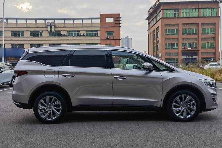 吉利汽车 嘉际 2021款 1.8TD DCT豪华型车身外观6006