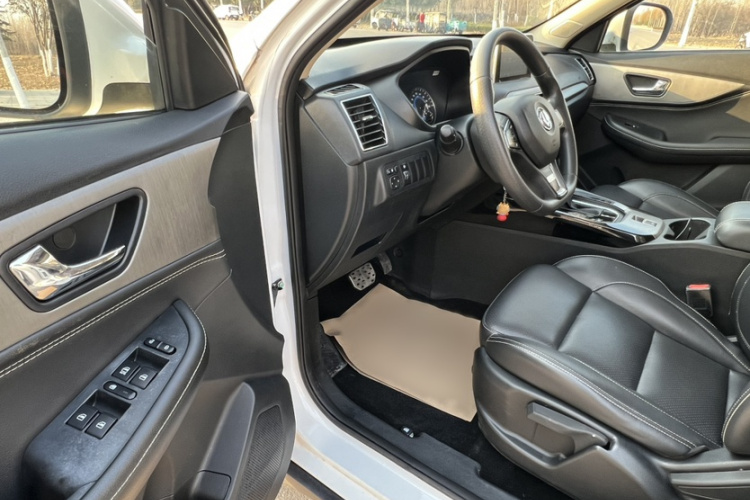 东风风光 风光S560 2019款 1.8L CVT精英型中控内饰7007