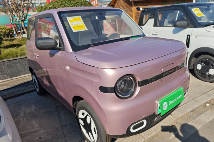 吉利银河 熊猫 2025款 210km 元气熊车身外观3