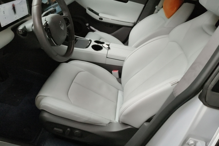 零跑汽车 零跑C01 2022款 四驱双电机性能版局部细节19