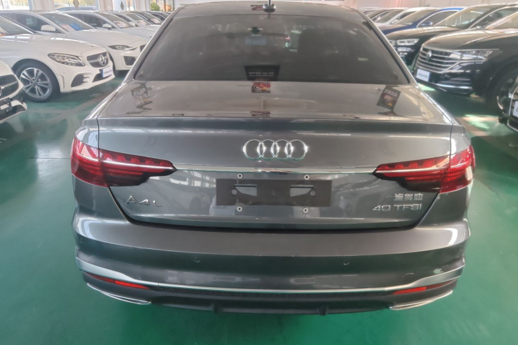 奥迪A4L 2023款 40 TFSI 时尚动感型车身外观6
