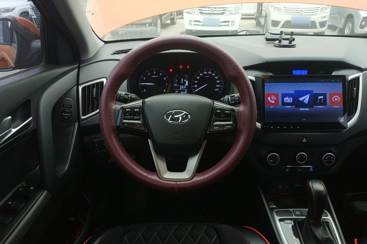 北京现代ix25 2015款 1.6L 自动两驱智能型GLS中控内饰13