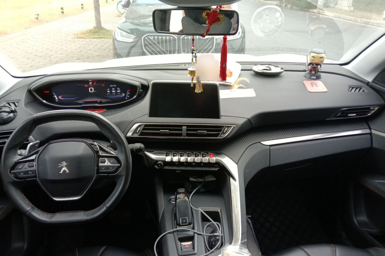 标致4008 2017款 350THP 精英版中控内饰7002