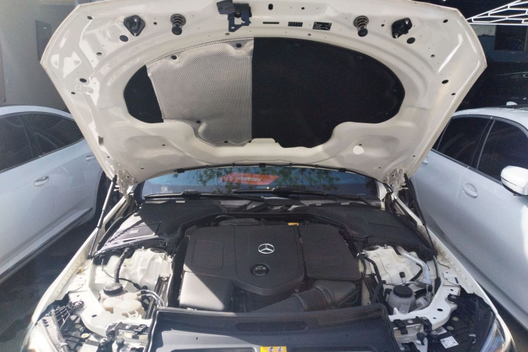 奔驰C级 2023款 改款二 C 260 L 运动版机舱底盘24