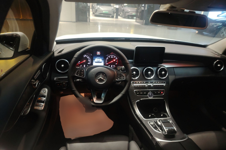 奔驰C级 2018款 C 200 L 运动版中控内饰13