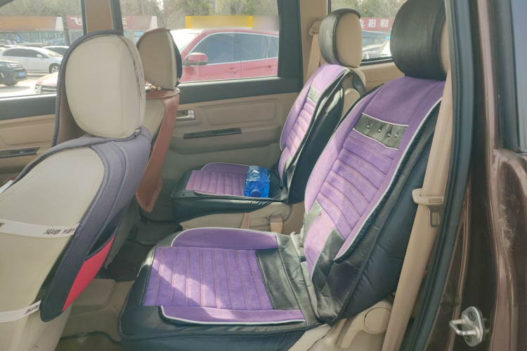 北汽威旺M30 2015款 1.5L基本型DAM15中控内饰21