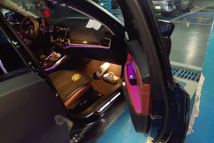 宝马3系 2022款 改款 325Li M运动套装局部细节9005