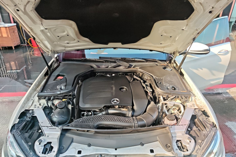 奔驰E级 2020款 E 260 L 运动型局部细节24