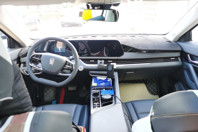 奔腾B70 2025款 龙耀版 1.5T 欢享型中控内饰12