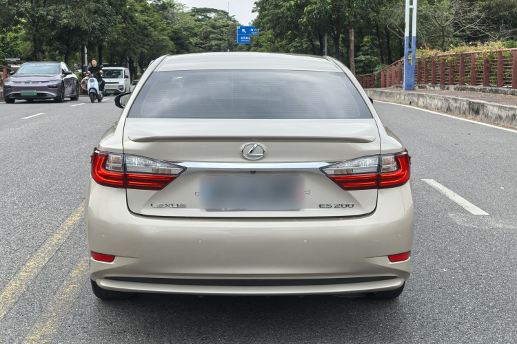 雷克萨斯ES 2015款 200 精英版车身外观6008