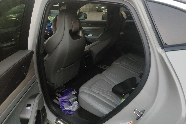 腾势N7 2023款 长续航性能版中控内饰21