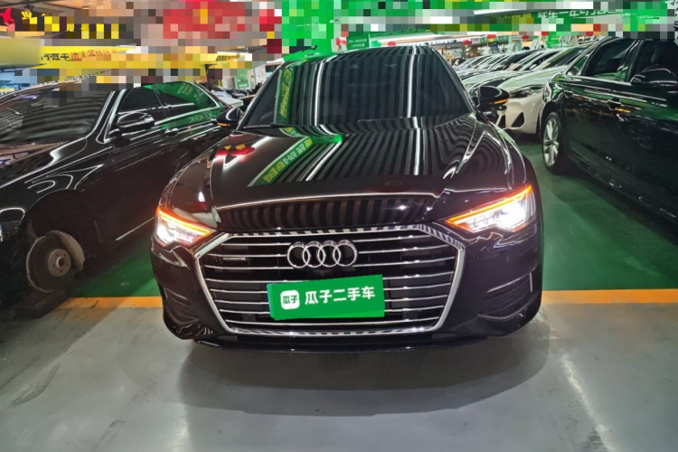 奥迪A6L 2021款 55 TFSI quattro 尊享致雅型车身外观2