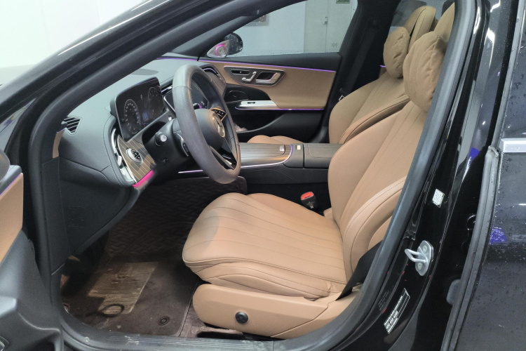 奔驰E级 2024款 E 300 L 时尚型中控内饰19