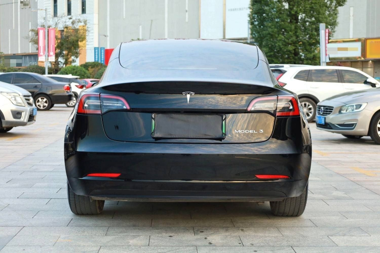 特斯拉 Model 3 2022款 后轮驱动版车身外观6004