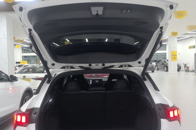 领克06 2023款 Remix 1.5T 劲Pro局部细节23