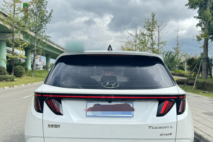 现代 2023款 途胜L 1.5T 自动两驱GLX精英版车身外观6008